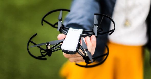 Селфи-дрон DJI Tello - идеален для новичков